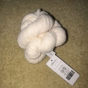 Garage Pearl White Scarf